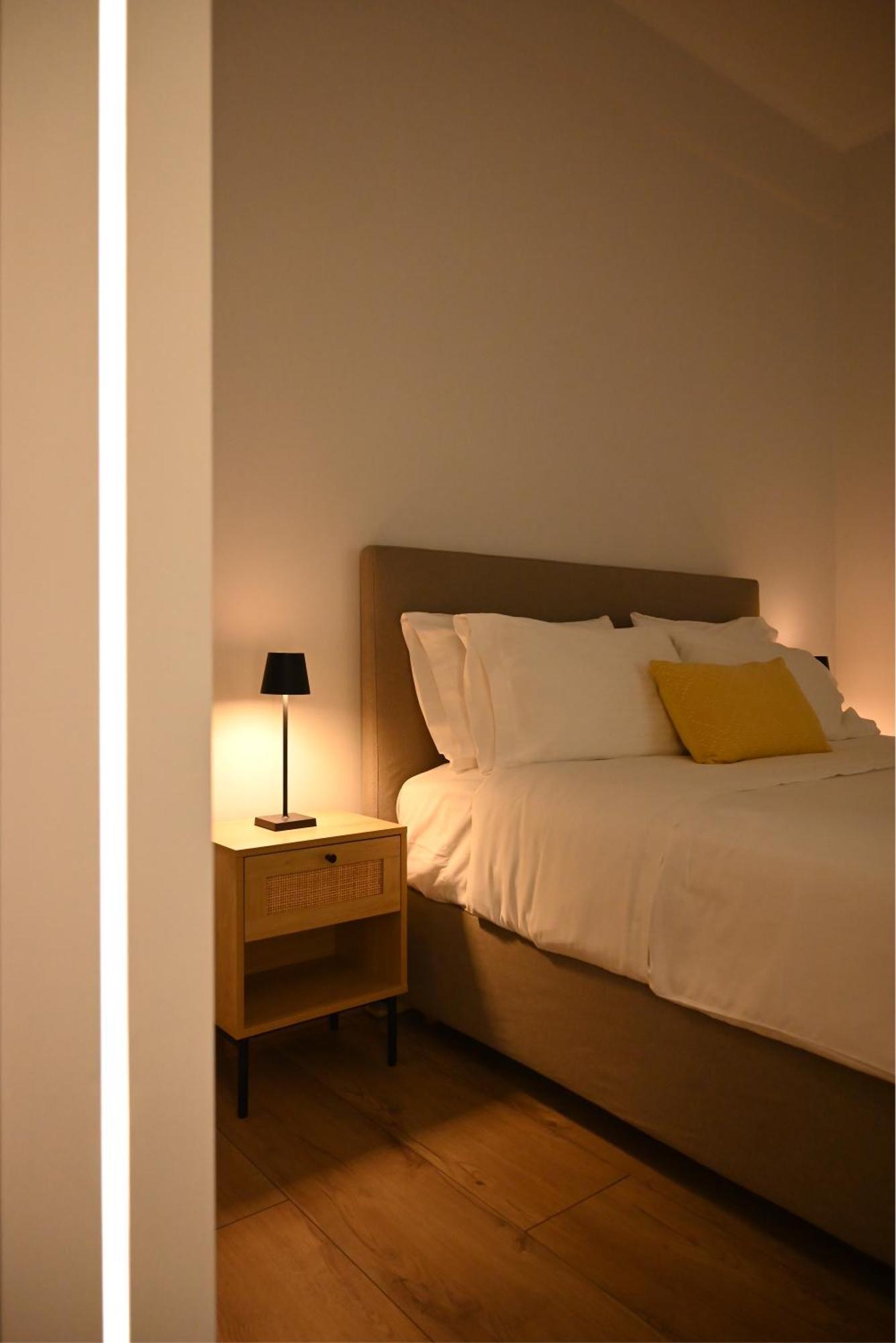Minimal Apartment On The Shadow Of The Acropolis Atenas Exterior foto